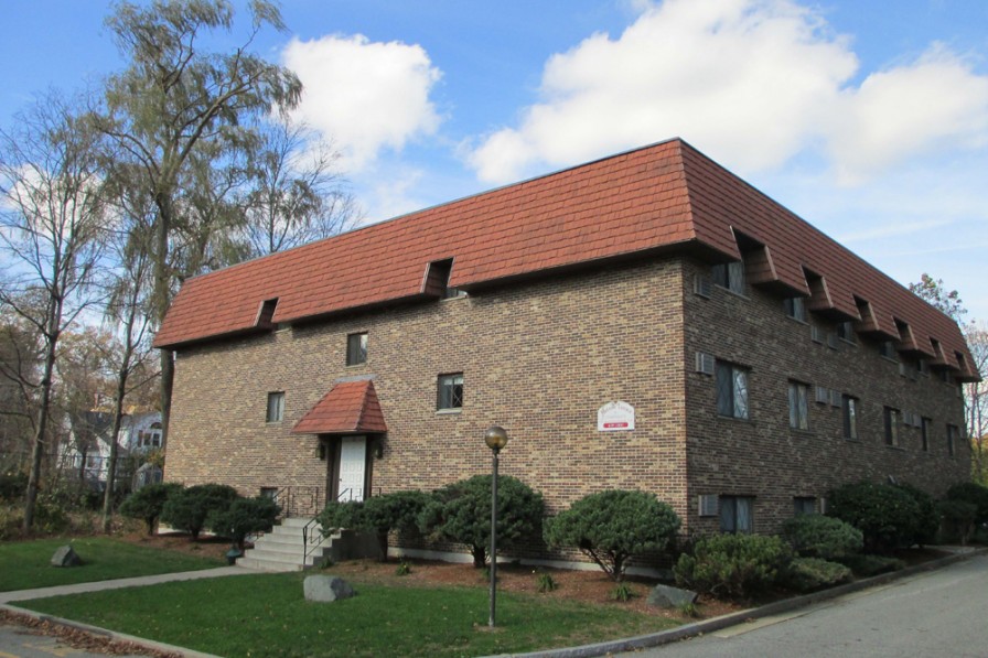 Stonehill Towers Luxury Apartments Stoneham, MA